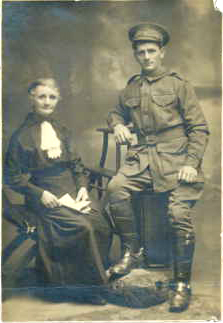 Photo of photos/Annie and William McLennan Campbell c1915